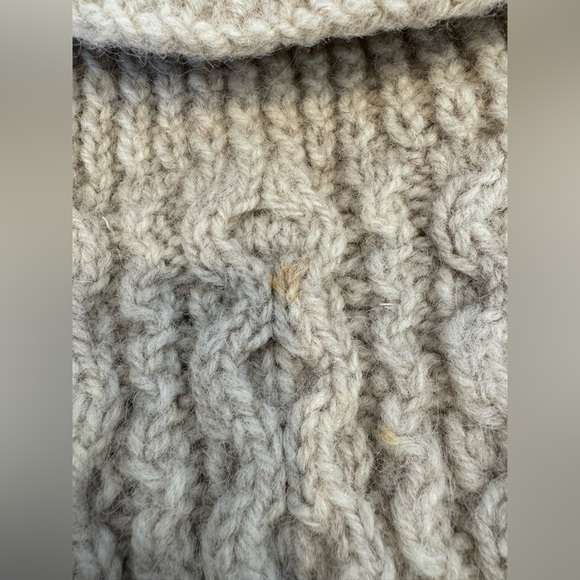 Prince of Burren Irish Knit Cable Sweater Unisex Aran
Islands Hand knit Sz M - Picture 7 of 10